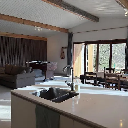 בית נופש Grange De Terrou Marchastel (Cantal)